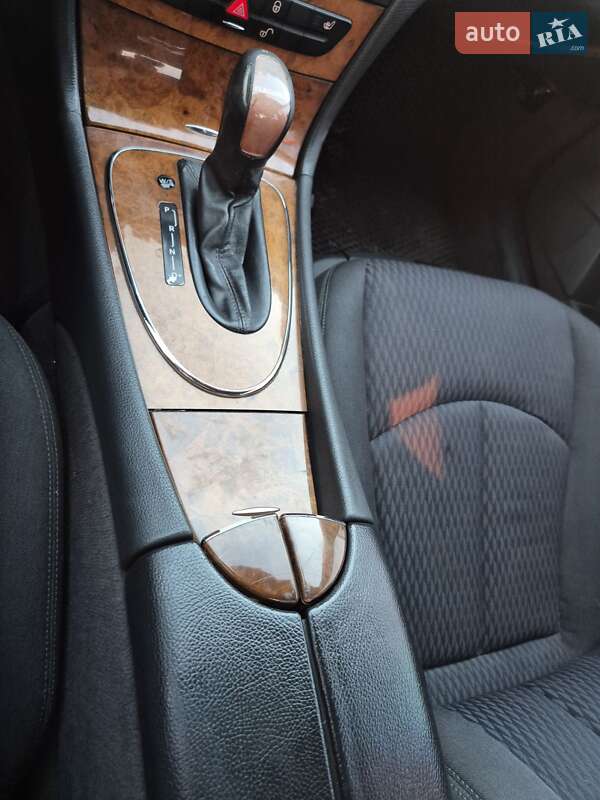 Седан Mercedes-Benz E-Class 2002 в Львові фото 18 Седан Mercedes-Benz E-Class 2002 в Львові