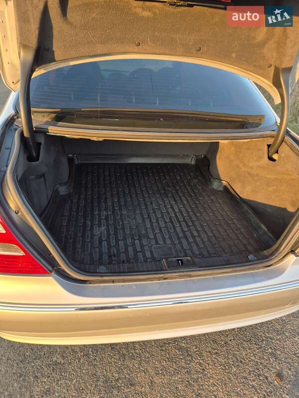 Седан Mercedes-Benz E-Class 2002 в Львові фото 20 Седан Mercedes-Benz E-Class 2002 в Львові