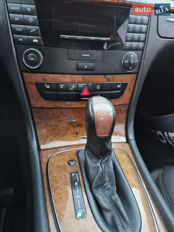 Седан Mercedes-Benz E-Class 2002 в Львові фото 26 Седан Mercedes-Benz E-Class 2002 в Львові