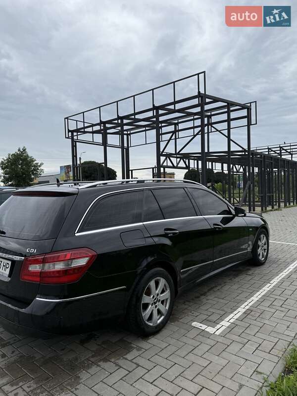 Універсал Mercedes-Benz E-Class 2010 в Володимирі