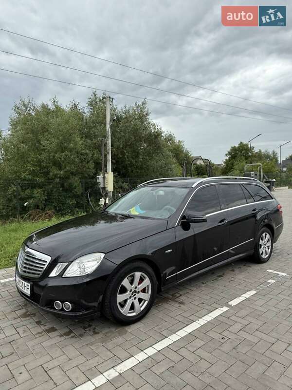 Універсал Mercedes-Benz E-Class 2010 в Володимирі