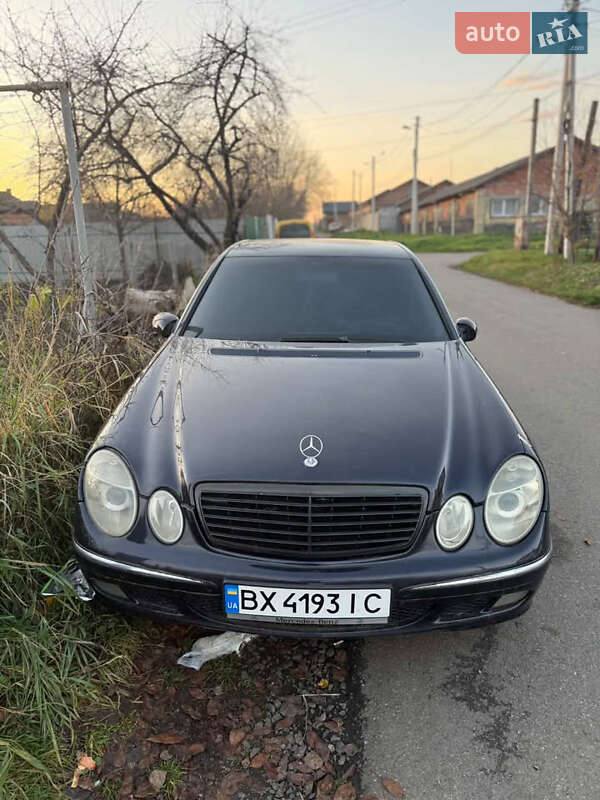 Mercedes-Benz E-Class 2002 Mercedes-Benz E-Class 2002
