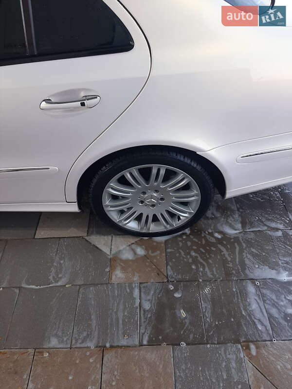 Седан Mercedes-Benz E-Class 2007 в Одесі фото 34 Седан Mercedes-Benz E-Class 2007 в Одесі
