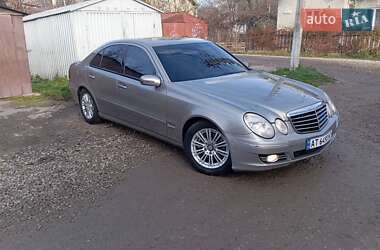 Седан Mercedes-Benz E-Class 2003 в Ивано-Франковске