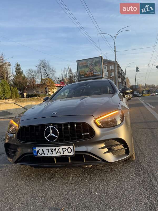 Купе Mercedes-Benz E-Class 2020 в Киеве фото 13 Купе Mercedes-Benz E-Class 2020 в Киеве