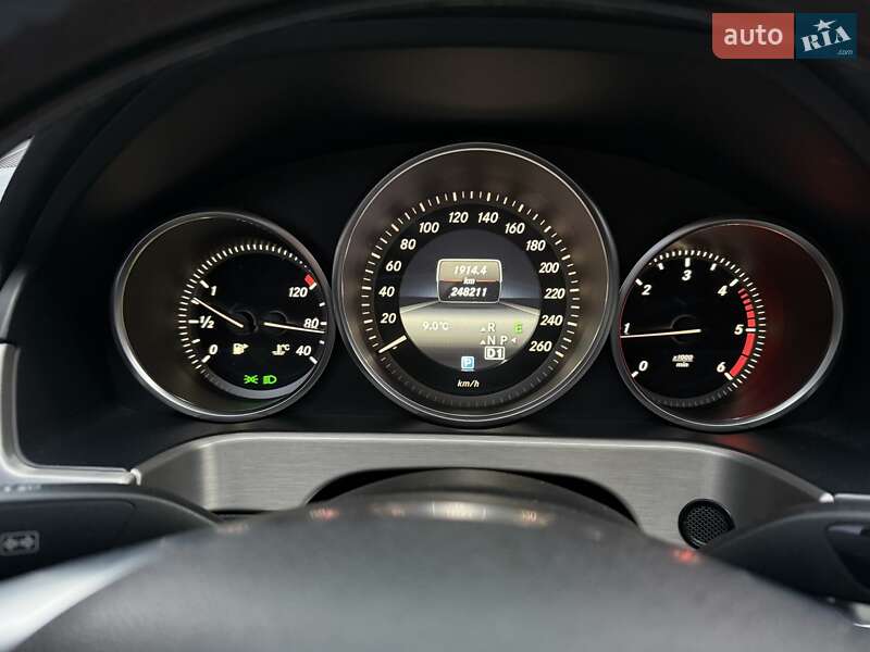 Седан Mercedes-Benz E-Class 2013 в Чернівцях фото 23 Седан Mercedes-Benz E-Class 2013 в Чернівцях