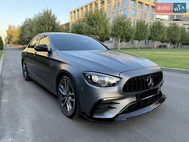 Седан Mercedes-Benz E-Class 2022 в Дніпрі
