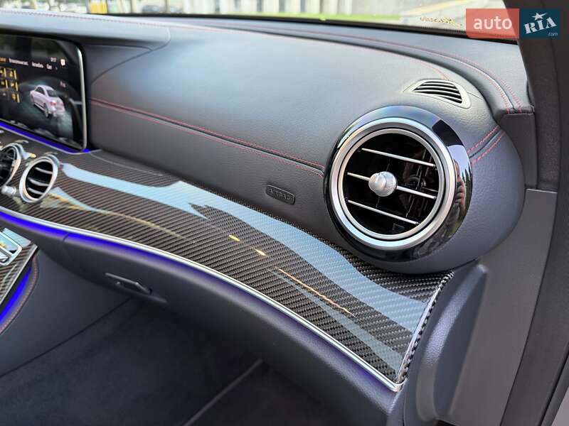 Седан Mercedes-Benz E-Class 2022 в Дніпрі