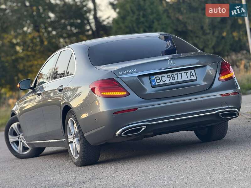 Седан Mercedes-Benz E-Class 2017 в Самборе фото 22 Седан Mercedes-Benz E-Class 2017 в Самборе