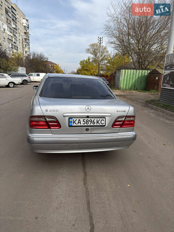 Седан Mercedes-Benz E-Class 2001 в Борисполе