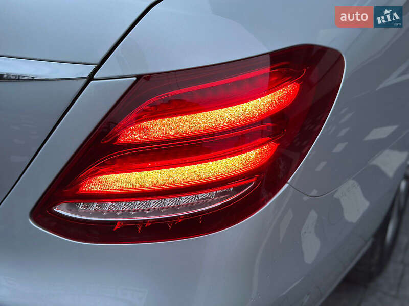 Седан Mercedes-Benz E-Class 2017 в Ужгороді фото 7 Седан Mercedes-Benz E-Class 2017 в Ужгороді