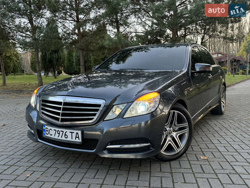 Седан Mercedes-Benz E-Class 2012 в Дрогобыче