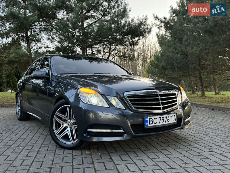 Седан Mercedes-Benz E-Class 2012 в Дрогобыче