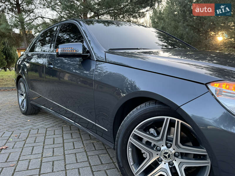 Седан Mercedes-Benz E-Class 2012 в Дрогобыче