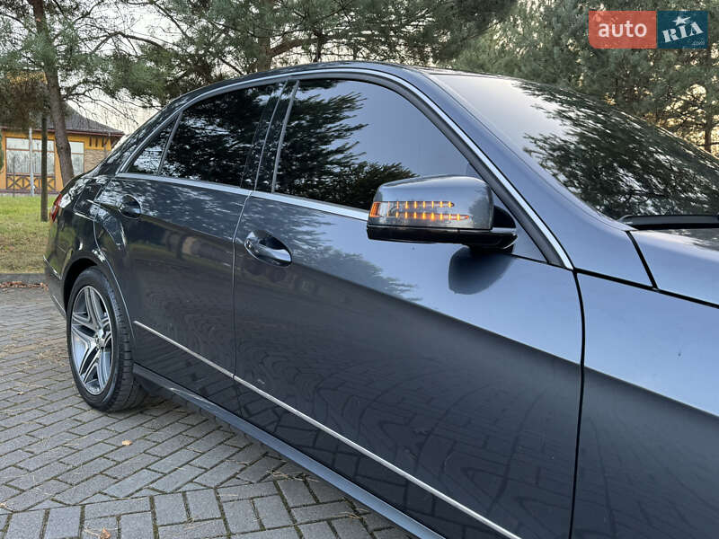 Седан Mercedes-Benz E-Class 2012 в Дрогобыче