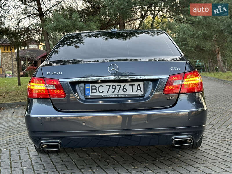 Седан Mercedes-Benz E-Class 2012 в Дрогобыче