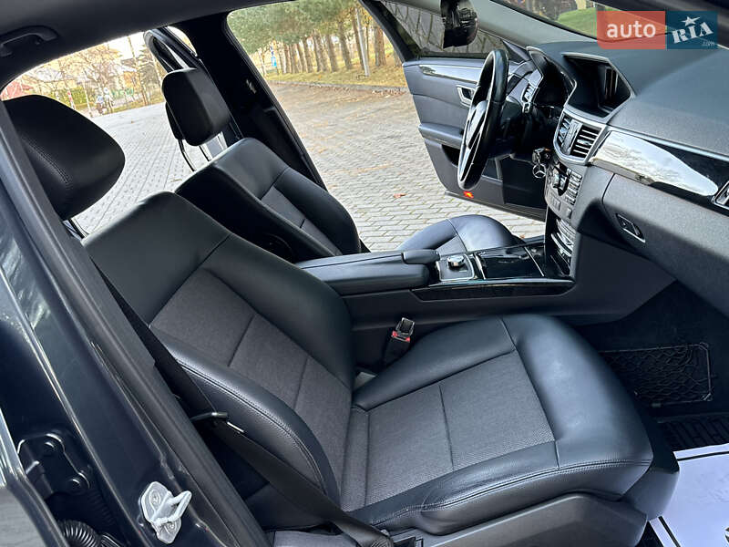 Седан Mercedes-Benz E-Class 2012 в Дрогобыче