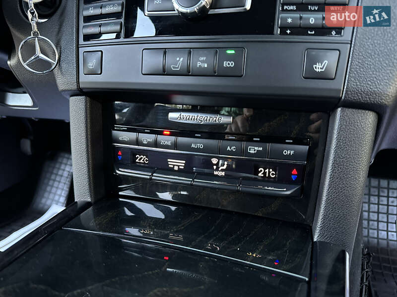 Седан Mercedes-Benz E-Class 2012 в Дрогобыче