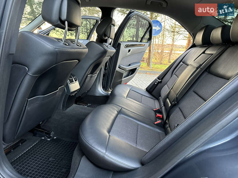 Седан Mercedes-Benz E-Class 2012 в Дрогобыче