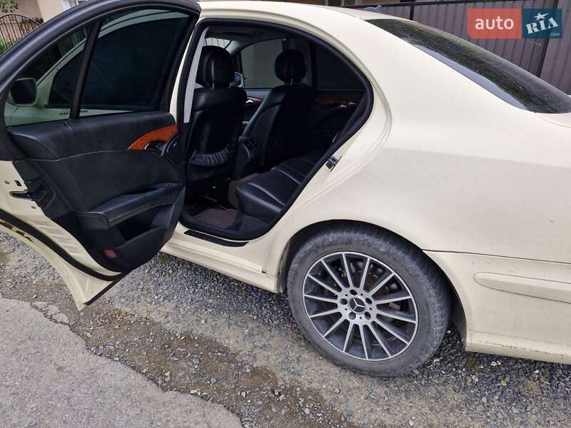 Седан Mercedes-Benz E-Class 2007 в Поляні фото 6 Седан Mercedes-Benz E-Class 2007 в Поляні