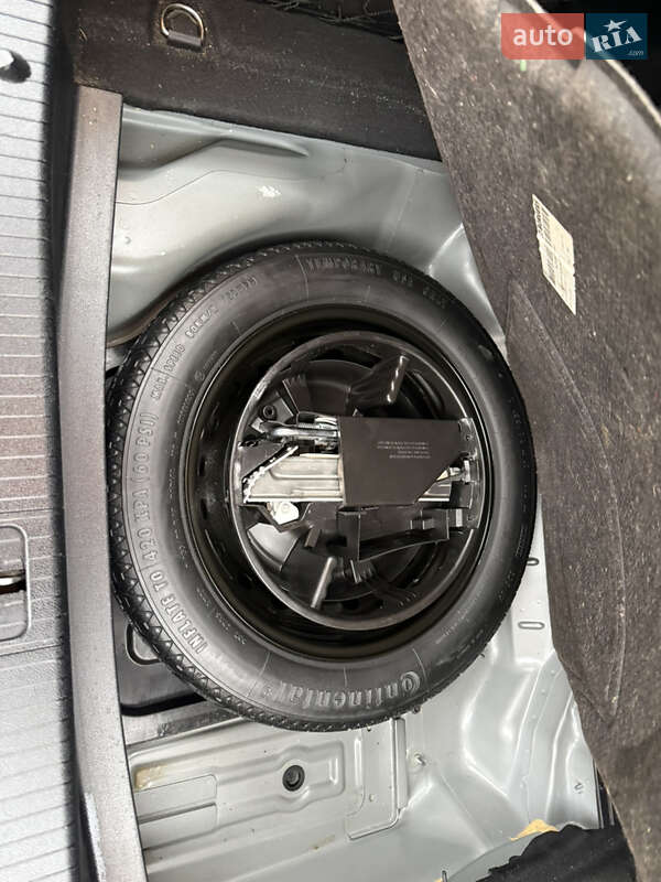 Седан Mercedes-Benz E-Class 2011 в Бориславі фото 44 Седан Mercedes-Benz E-Class 2011 в Бориславі