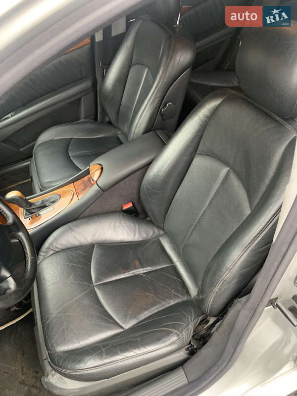 Седан Mercedes-Benz E-Class 2002 в Києві