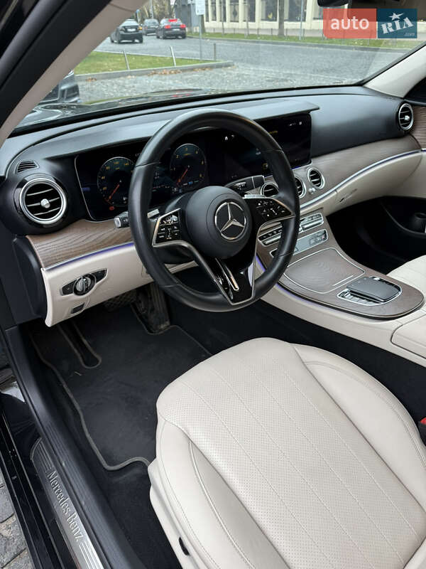 Седан Mercedes-Benz E-Class 2023 в Дніпрі