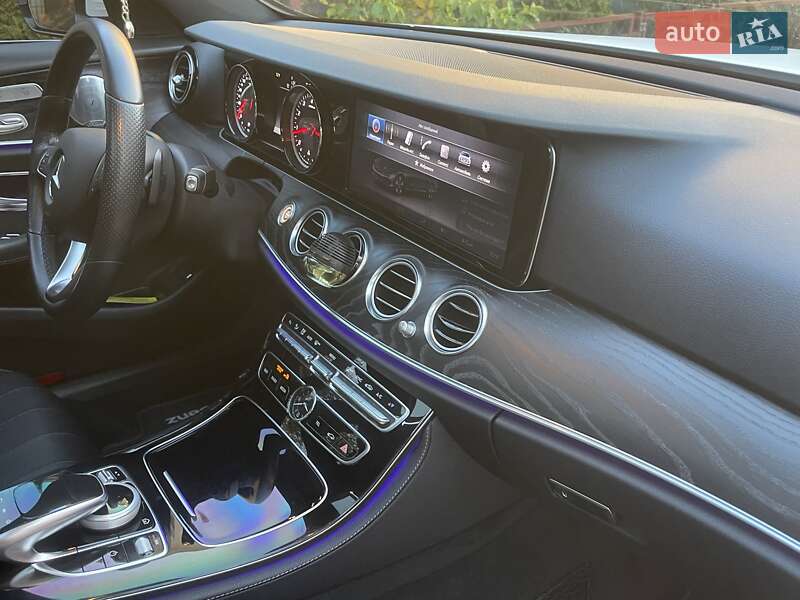 Седан Mercedes-Benz E-Class 2017 в Одесі