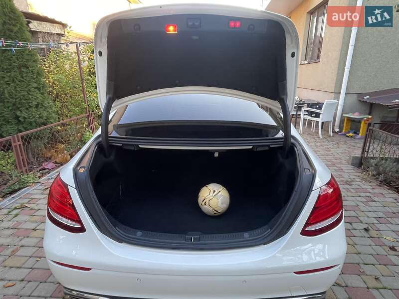 Седан Mercedes-Benz E-Class 2017 в Одесі