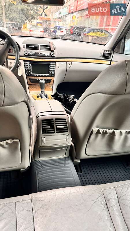Седан Mercedes-Benz E-Class 2007 в Чернівцях