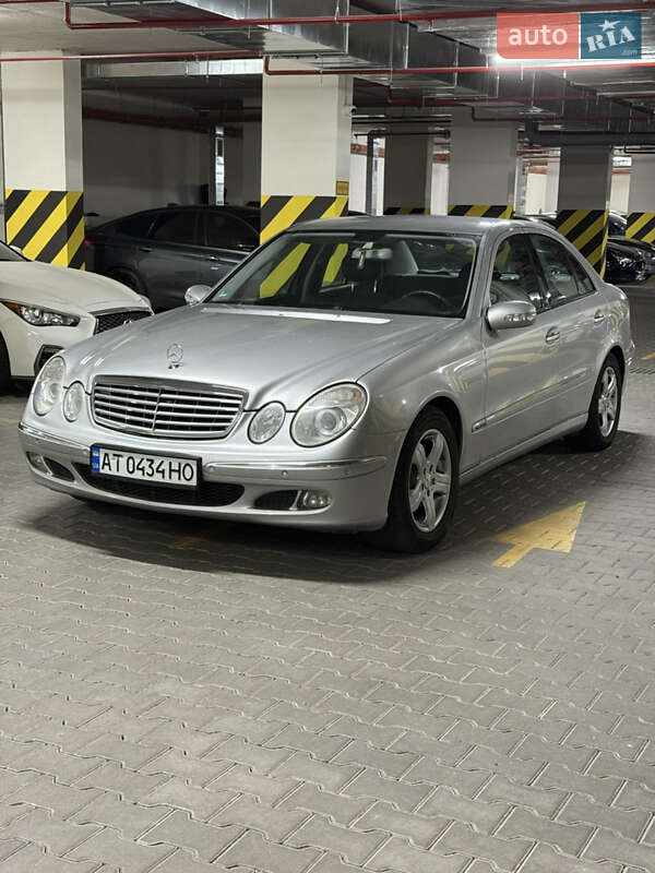 Седан Mercedes-Benz E-Class 2004 в Одесі