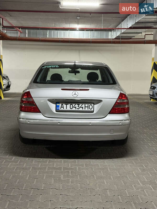 Седан Mercedes-Benz E-Class 2004 в Одесі