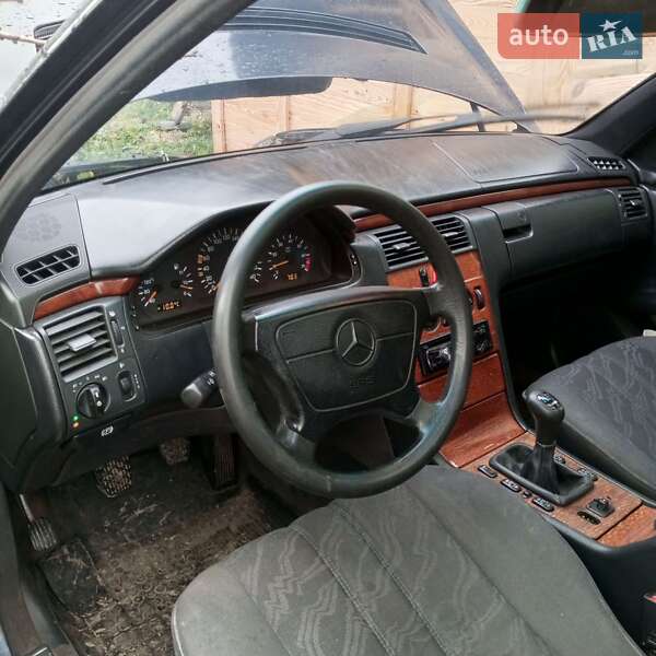 Седан Mercedes-Benz E-Class 1998 в Борщеві фото 4 Седан Mercedes-Benz E-Class 1998 в Борщеві