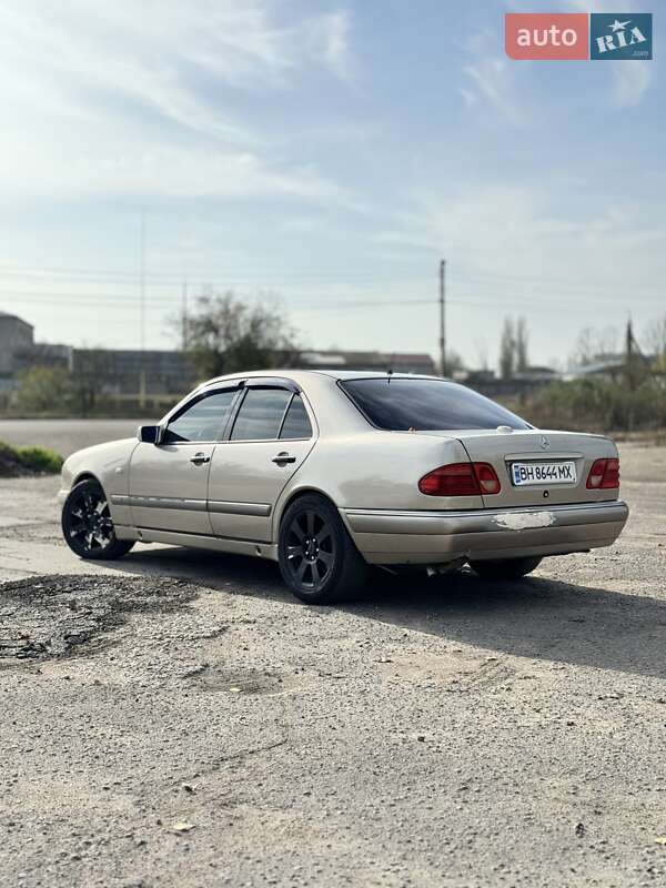 Седан Mercedes-Benz E-Class 1997 в Белгороде-Днестровском