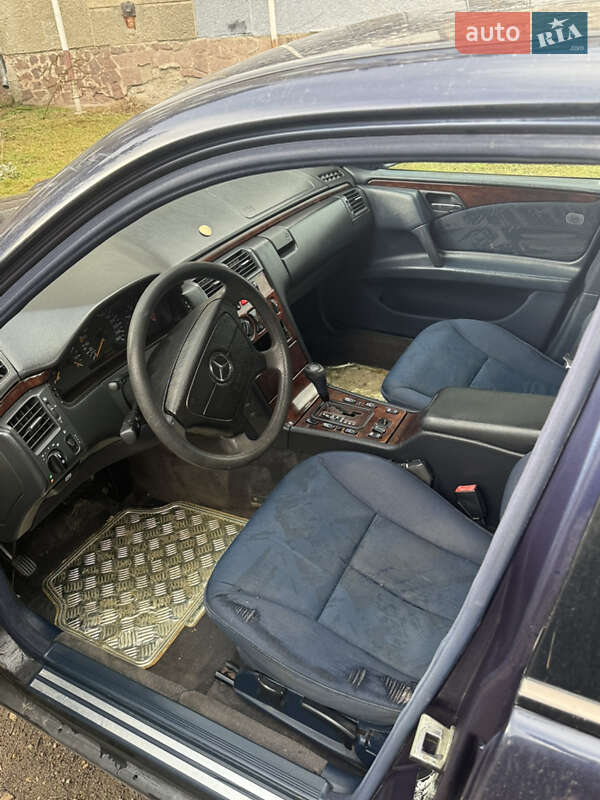 Седан Mercedes-Benz E-Class 1999 в Коломые фото 9 Седан Mercedes-Benz E-Class 1999 в Коломые