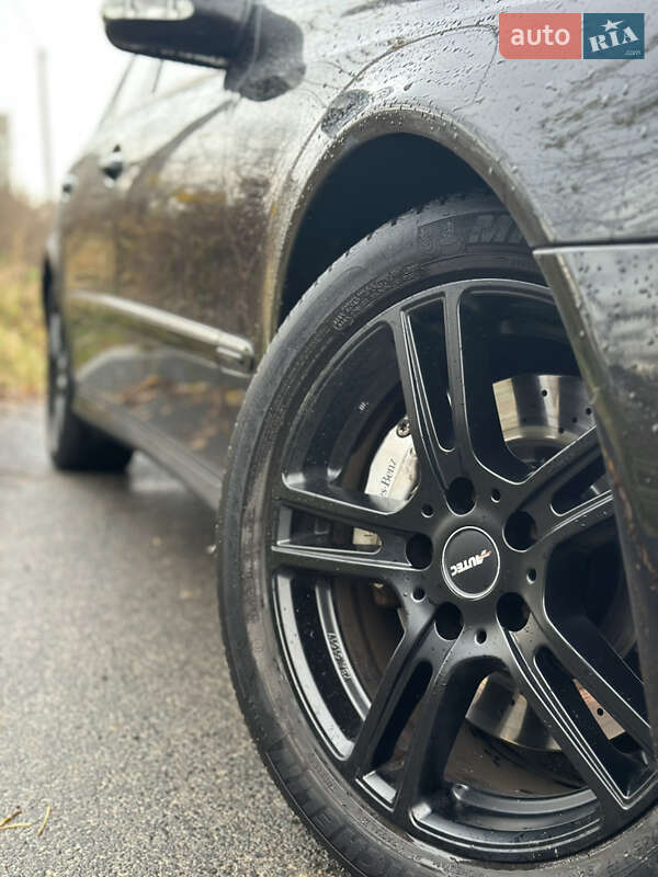 Седан Mercedes-Benz E-Class 2005 в Львове