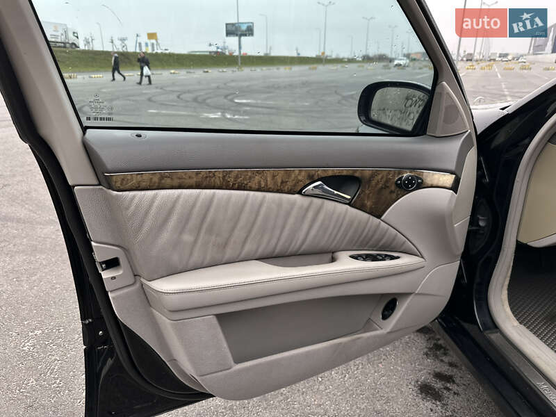 Седан Mercedes-Benz E-Class 2005 в Львове фото 15 Седан Mercedes-Benz E-Class 2005 в Львове
