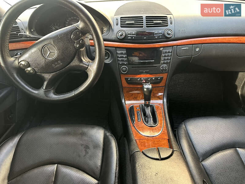 Седан Mercedes-Benz E-Class 2008 в Киеве