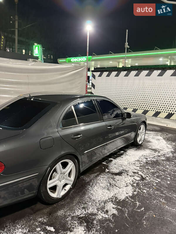 Седан Mercedes-Benz E-Class 2003 в Вінниці