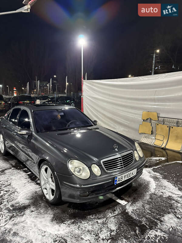 Седан Mercedes-Benz E-Class 2003 в Вінниці