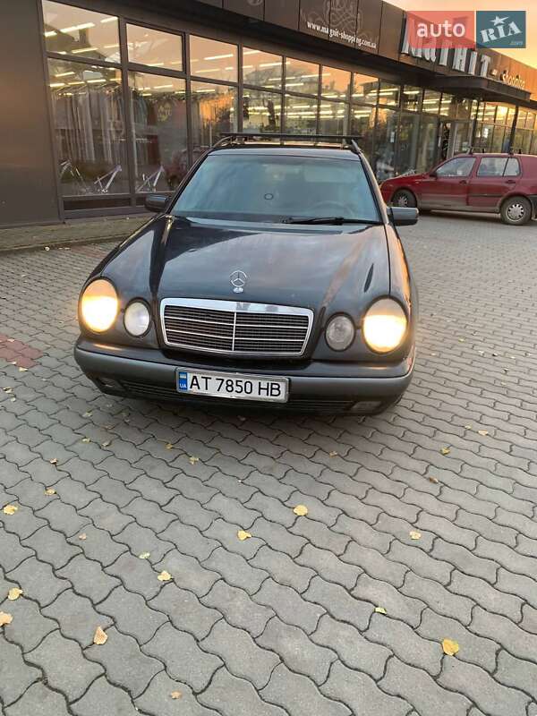 Универсал Mercedes-Benz E-Class 1998 в Заболотове фото 4 Универсал Mercedes-Benz E-Class 1998 в Заболотове