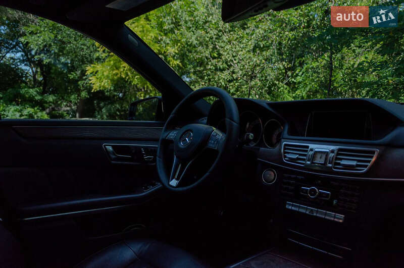 Седан Mercedes-Benz E-Class 2014 в Одесі