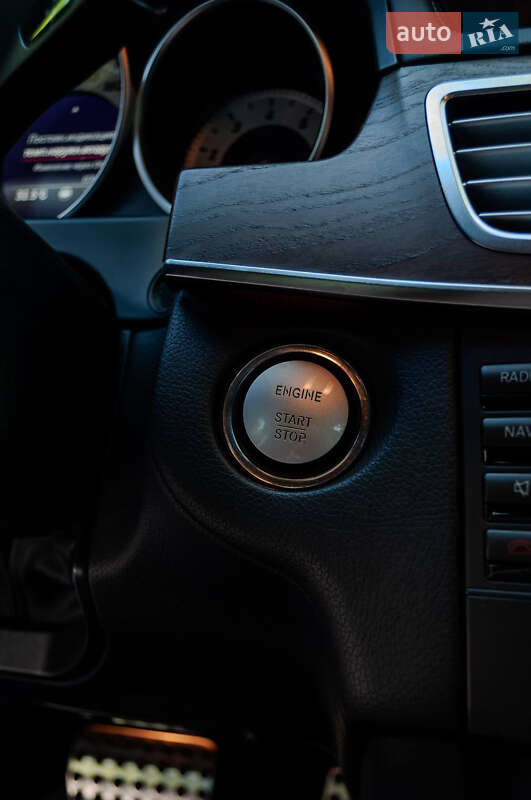 Седан Mercedes-Benz E-Class 2014 в Одесі