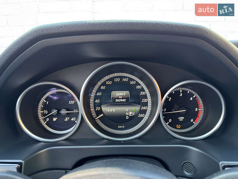 Седан Mercedes-Benz E-Class 2015 в Киеве