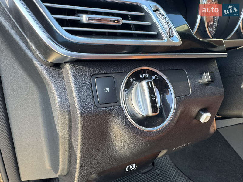 Седан Mercedes-Benz E-Class 2015 в Киеве