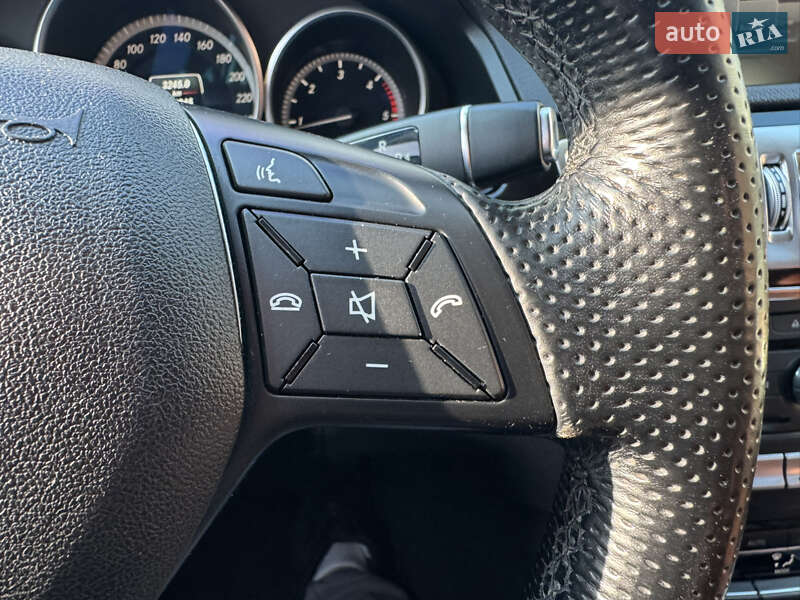 Седан Mercedes-Benz E-Class 2015 в Киеве