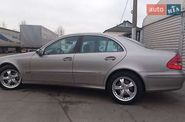 Седан Mercedes-Benz E-Class 2002 в Киеве