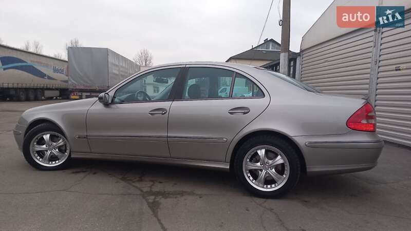 Mercedes-Benz E-Class 2002