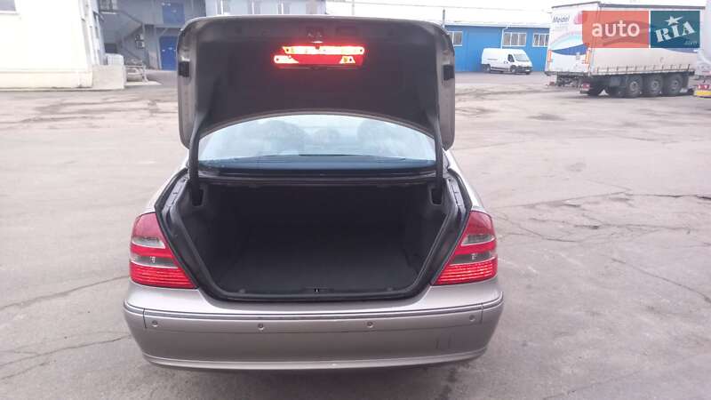 Седан Mercedes-Benz E-Class 2002 в Києві фото 9 Седан Mercedes-Benz E-Class 2002 в Києві