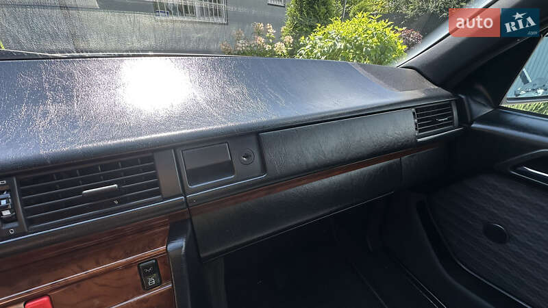 Универсал Mercedes-Benz E-Class 1992 в Киеве фото 19 Универсал Mercedes-Benz E-Class 1992 в Киеве